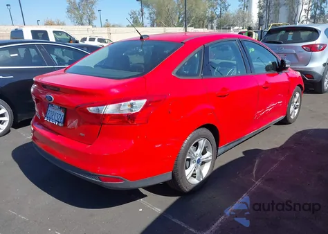 2014 Ford Focus Se z USA, uszkodzony, nr VIN 1FADP3F27EL210310